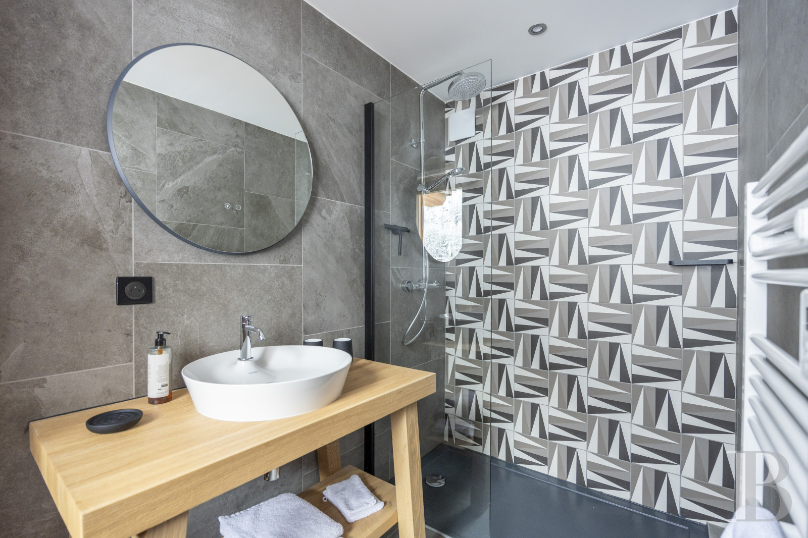 A former village house completely renovated to create a luxurious chalet in Tignes-les-Brévières in Savoie - photo  n°10